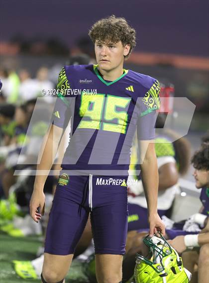 Thumbnail 3 in Polynesian Bowl (Team Mauka vs. Team Makai) photogallery.