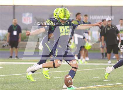 Thumbnail 3 in Polynesian Bowl (Team Mauka vs. Team Makai) photogallery.