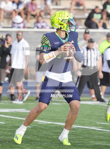 Thumbnail 3 in Polynesian Bowl (Team Mauka vs. Team Makai) photogallery.