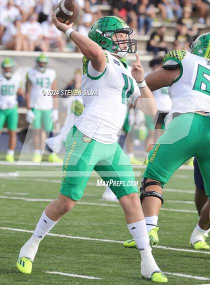 Thumbnail 3 in Polynesian Bowl (Team Mauka vs. Team Makai) photogallery.