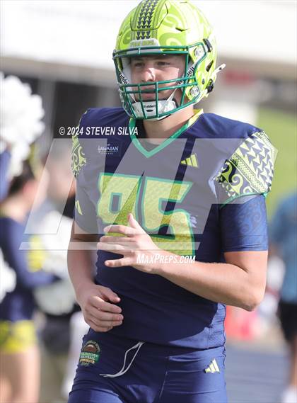 Thumbnail 2 in Polynesian Bowl (Team Mauka vs. Team Makai) photogallery.