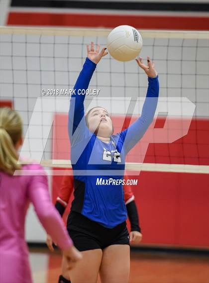 Thumbnail 3 in Frost vs. Bremond (UIL Division 2 Area Playoff) photogallery.