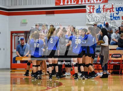 Thumbnail 1 in Frost vs. Bremond (UIL Division 2 Area Playoff) photogallery.