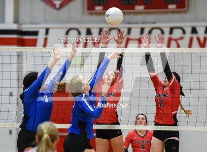 Thumbnail 3 in Frost vs. Bremond (UIL Division 2 Area Playoff) photogallery.