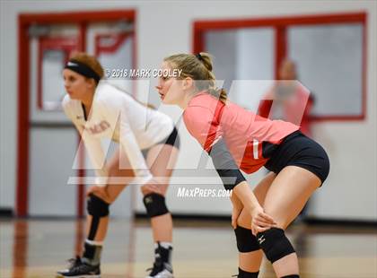 Thumbnail 3 in Frost vs. Bremond (UIL Division 2 Area Playoff) photogallery.