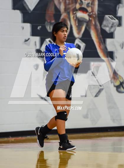 Thumbnail 2 in Frost vs. Bremond (UIL Division 2 Area Playoff) photogallery.