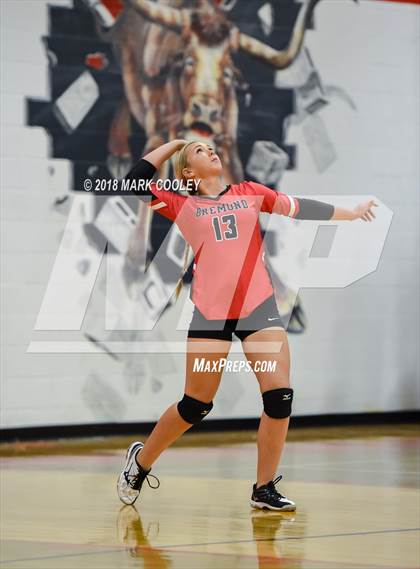Thumbnail 3 in Frost vs. Bremond (UIL Division 2 Area Playoff) photogallery.