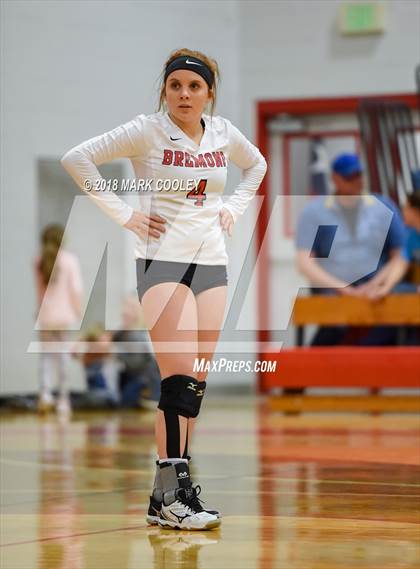 Thumbnail 1 in Frost vs. Bremond (UIL Division 2 Area Playoff) photogallery.