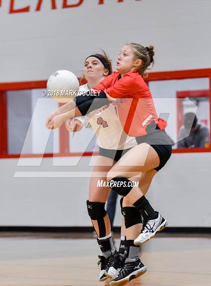 Thumbnail 2 in Frost vs. Bremond (UIL Division 2 Area Playoff) photogallery.