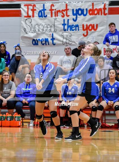 Thumbnail 2 in Frost vs. Bremond (UIL Division 2 Area Playoff) photogallery.