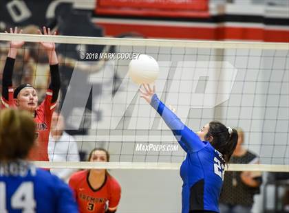 Thumbnail 2 in Frost vs. Bremond (UIL Division 2 Area Playoff) photogallery.