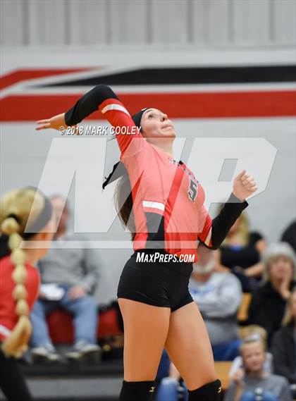 Thumbnail 2 in Frost vs. Bremond (UIL Division 2 Area Playoff) photogallery.