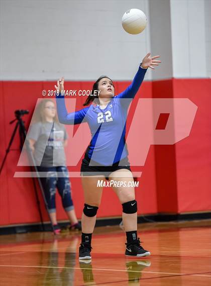 Thumbnail 3 in Frost vs. Bremond (UIL Division 2 Area Playoff) photogallery.