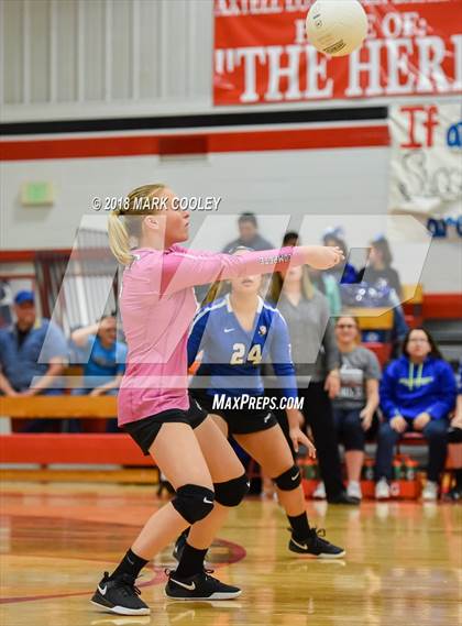 Thumbnail 3 in Frost vs. Bremond (UIL Division 2 Area Playoff) photogallery.