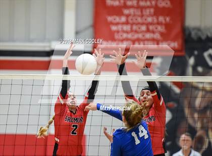 Thumbnail 2 in Frost vs. Bremond (UIL Division 2 Area Playoff) photogallery.