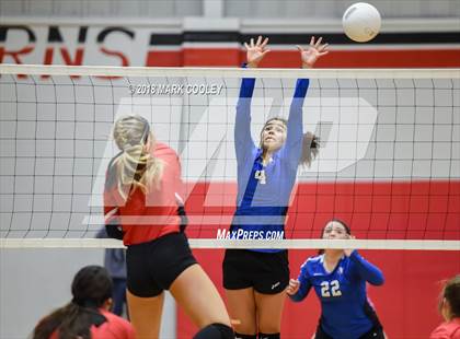Thumbnail 2 in Frost vs. Bremond (UIL Division 2 Area Playoff) photogallery.