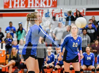 Thumbnail 2 in Frost vs. Bremond (UIL Division 2 Area Playoff) photogallery.