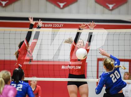 Thumbnail 3 in Frost vs. Bremond (UIL Division 2 Area Playoff) photogallery.