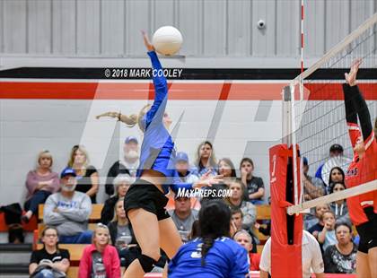 Thumbnail 3 in Frost vs. Bremond (UIL Division 2 Area Playoff) photogallery.