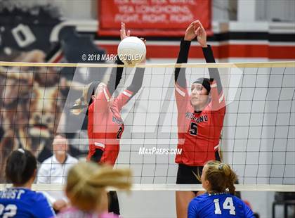 Thumbnail 1 in Frost vs. Bremond (UIL Division 2 Area Playoff) photogallery.