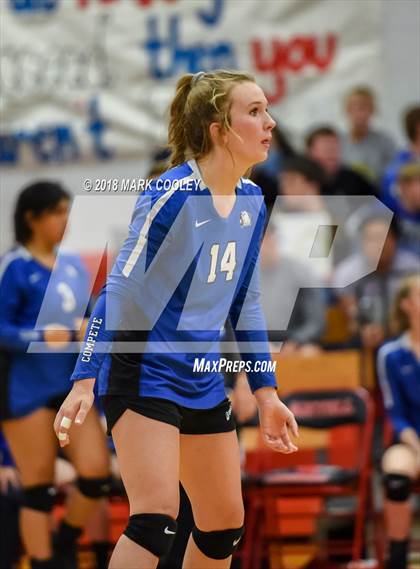Thumbnail 1 in Frost vs. Bremond (UIL Division 2 Area Playoff) photogallery.