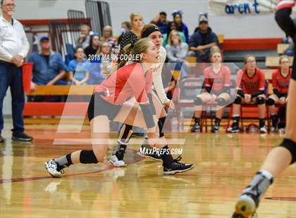 Thumbnail 1 in Frost vs. Bremond (UIL Division 2 Area Playoff) photogallery.