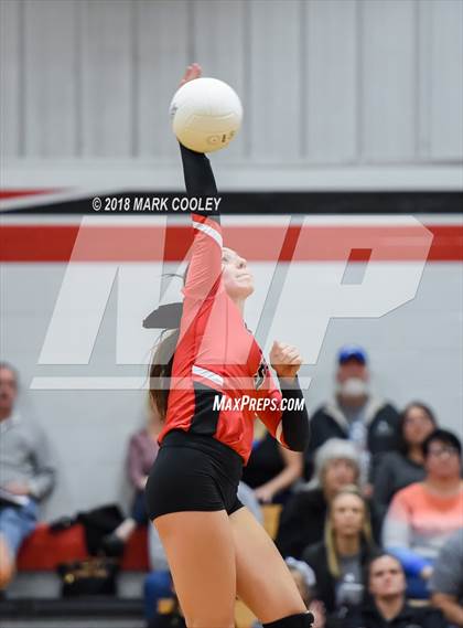 Thumbnail 3 in Frost vs. Bremond (UIL Division 2 Area Playoff) photogallery.