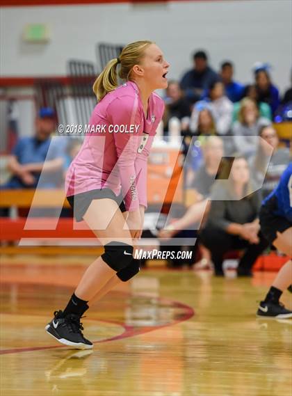 Thumbnail 3 in Frost vs. Bremond (UIL Division 2 Area Playoff) photogallery.