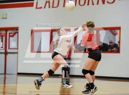 Thumbnail 1 in Frost vs. Bremond (UIL Division 2 Area Playoff) photogallery.