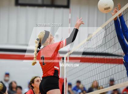 Thumbnail 2 in Frost vs. Bremond (UIL Division 2 Area Playoff) photogallery.