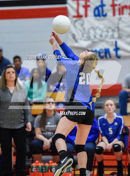 Thumbnail 3 in Frost vs. Bremond (UIL Division 2 Area Playoff) photogallery.