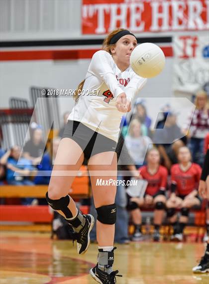 Thumbnail 1 in Frost vs. Bremond (UIL Division 2 Area Playoff) photogallery.