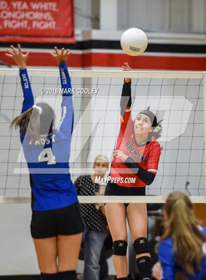 Thumbnail 2 in Frost vs. Bremond (UIL Division 2 Area Playoff) photogallery.