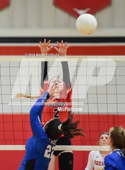 Thumbnail 2 in Frost vs. Bremond (UIL Division 2 Area Playoff) photogallery.