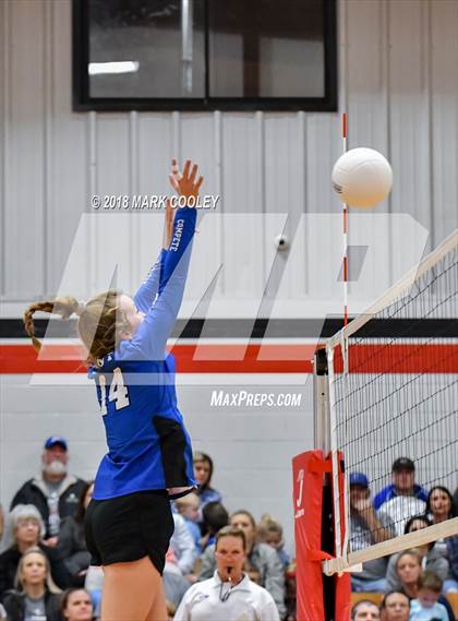 Thumbnail 2 in Frost vs. Bremond (UIL Division 2 Area Playoff) photogallery.