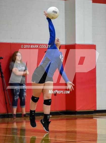 Thumbnail 3 in Frost vs. Bremond (UIL Division 2 Area Playoff) photogallery.