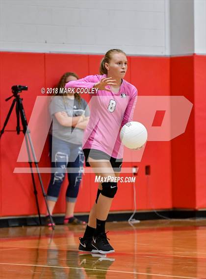 Thumbnail 1 in Frost vs. Bremond (UIL Division 2 Area Playoff) photogallery.