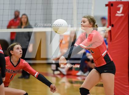 Thumbnail 1 in Frost vs. Bremond (UIL Division 2 Area Playoff) photogallery.