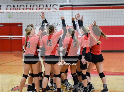 Thumbnail 1 in Frost vs. Bremond (UIL Division 2 Area Playoff) photogallery.
