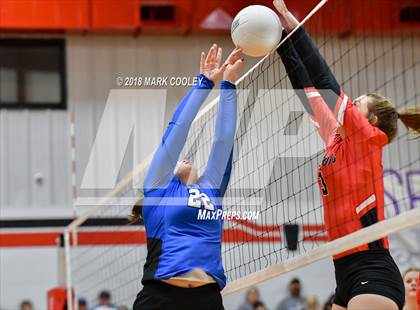 Thumbnail 2 in Frost vs. Bremond (UIL Division 2 Area Playoff) photogallery.