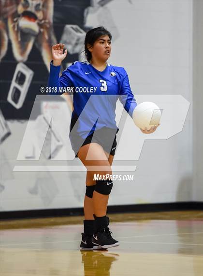 Thumbnail 3 in Frost vs. Bremond (UIL Division 2 Area Playoff) photogallery.