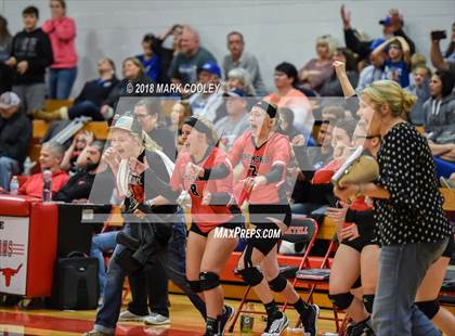 Thumbnail 2 in Frost vs. Bremond (UIL Division 2 Area Playoff) photogallery.