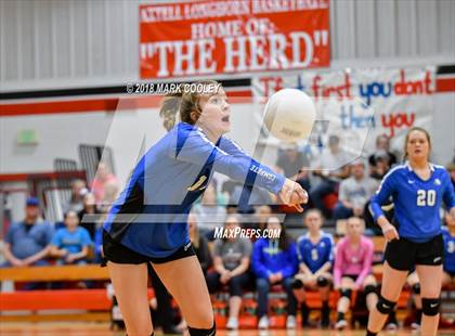 Thumbnail 1 in Frost vs. Bremond (UIL Division 2 Area Playoff) photogallery.