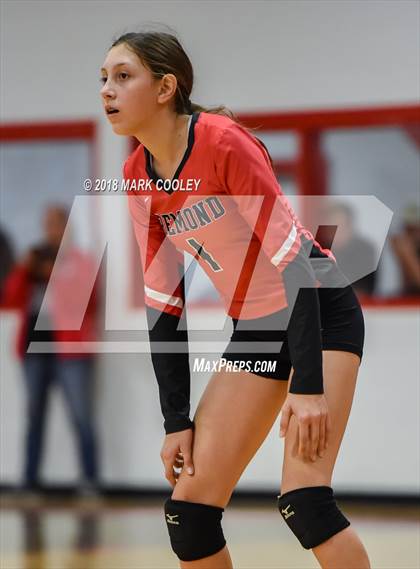 Thumbnail 3 in Frost vs. Bremond (UIL Division 2 Area Playoff) photogallery.