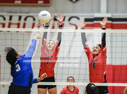 Thumbnail 1 in Frost vs. Bremond (UIL Division 2 Area Playoff) photogallery.