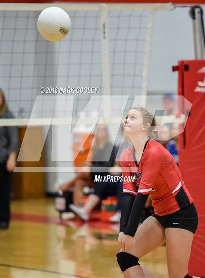 Thumbnail 3 in Frost vs. Bremond (UIL Division 2 Area Playoff) photogallery.