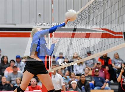 Thumbnail 3 in Frost vs. Bremond (UIL Division 2 Area Playoff) photogallery.