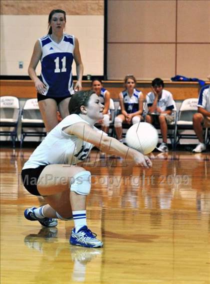 Thumbnail 3 in Lake Worth Christian vs Kings photogallery.