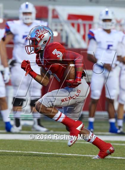 Thumbnail 3 in Midland Christian vs. Highland photogallery.