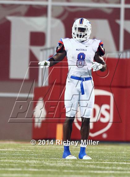 Thumbnail 2 in Midland Christian vs. Highland photogallery.